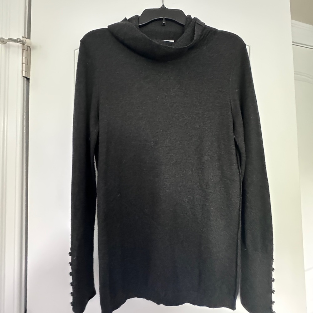 Black Medium LOFT Turtleneck Sweater